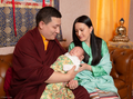 J.S. 17. Karmapa Thajä Dordže a jeho žena Sangjümla so svojím synom