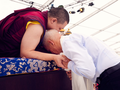 J.S. 17. Karmapa Thajä Dordže a Láma Ole